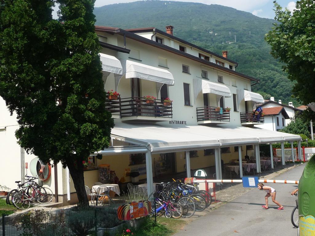 Camping Hotel Au Lac De Como 소리코 외부 사진